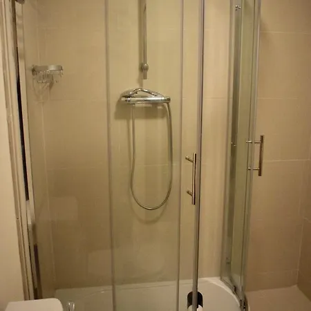 Two Bedroom Flat In City Centre アパート ダブリン