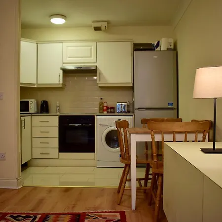 Διαμέρισμα Two Bedroom Flat In City Centre